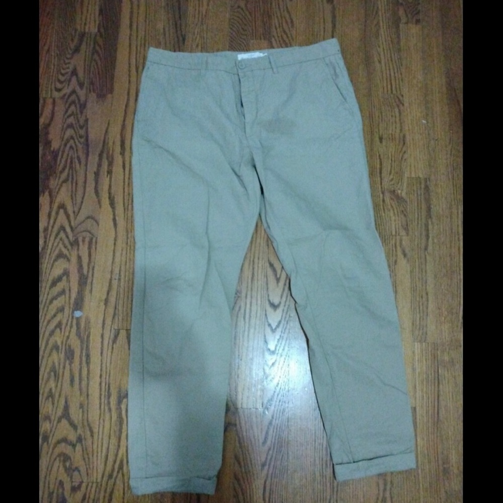 H&M L.O.G.G. Slim Fit Khakis